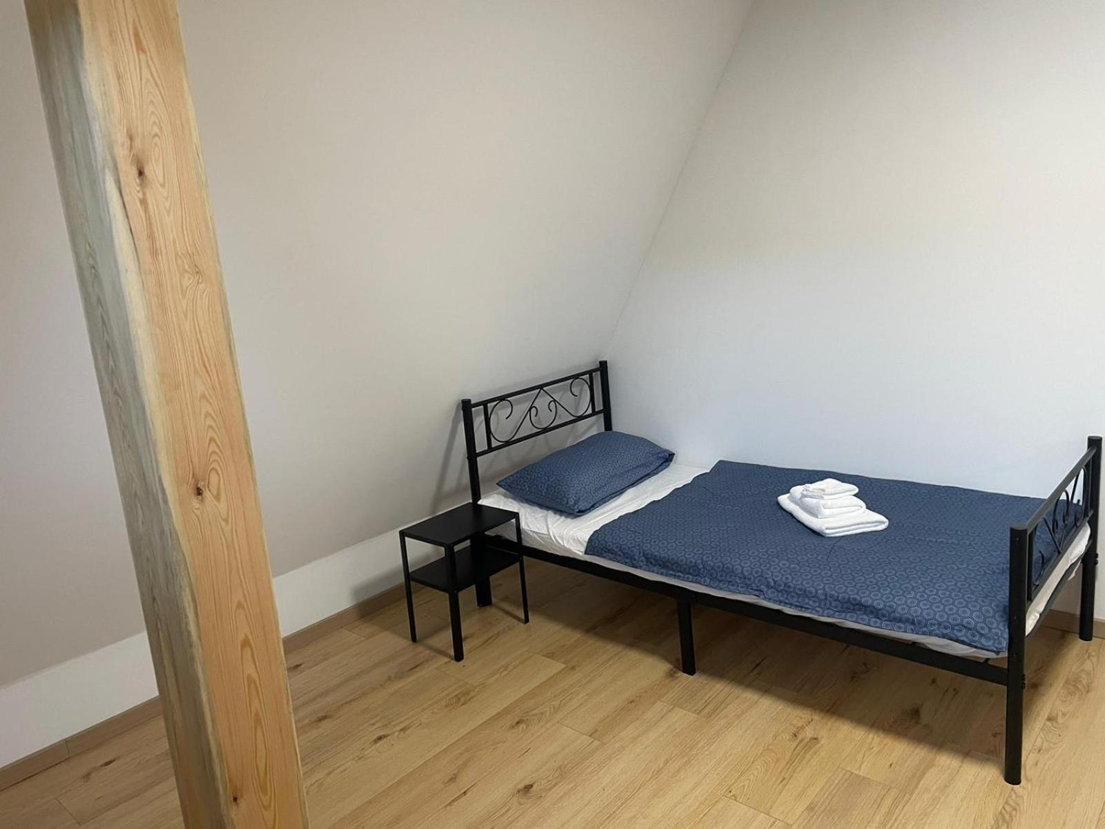 Moderne Ferienwohnung In Gelsenkirchen-Schalke Fuer 1 Bis 7 Personen Mit Terrasse, Ideal Fuer Gruppen & Stadionbesuche Exterior foto